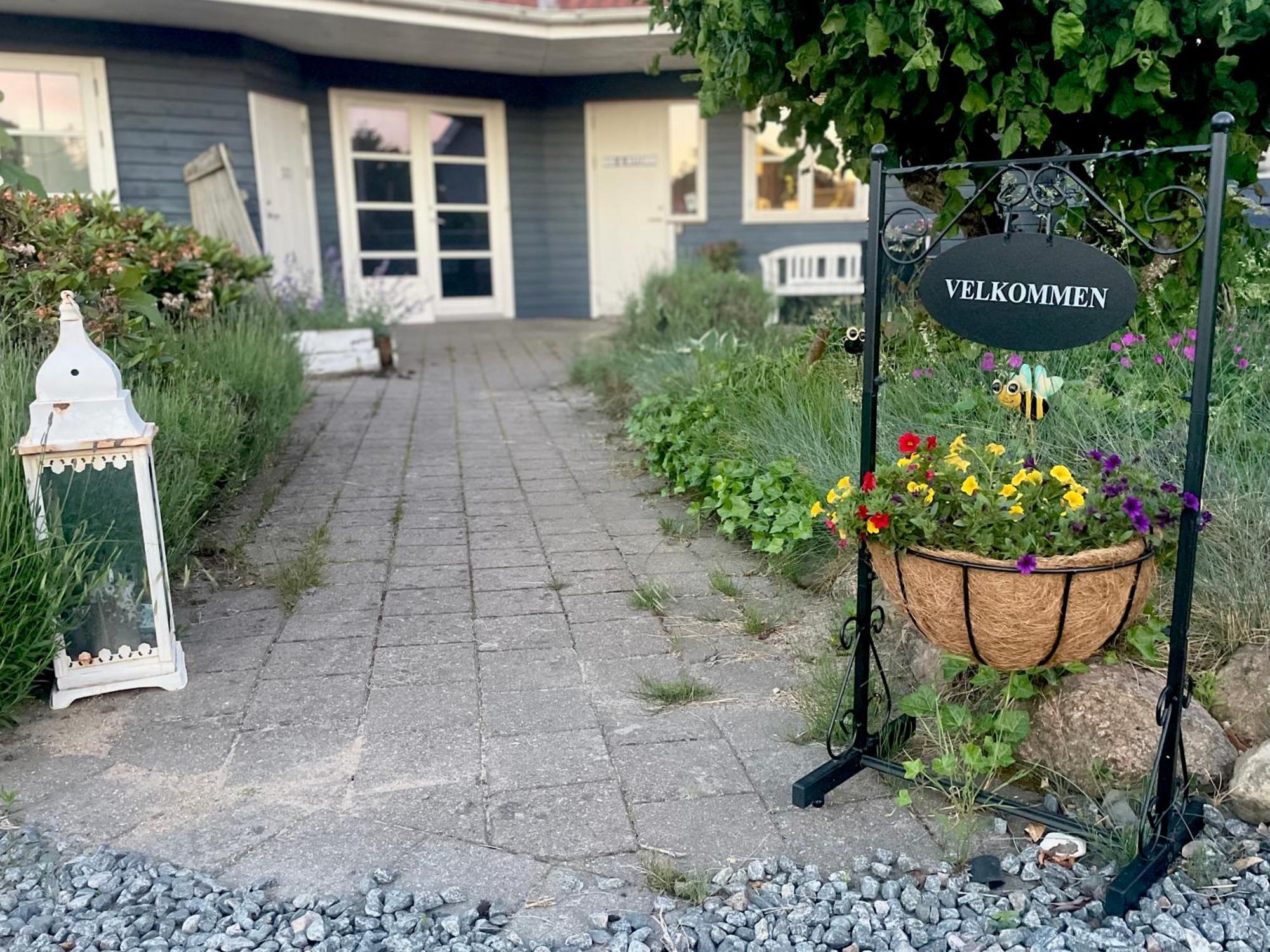 Rorvig Bed & Kitchen Aparthotel Exterior photo